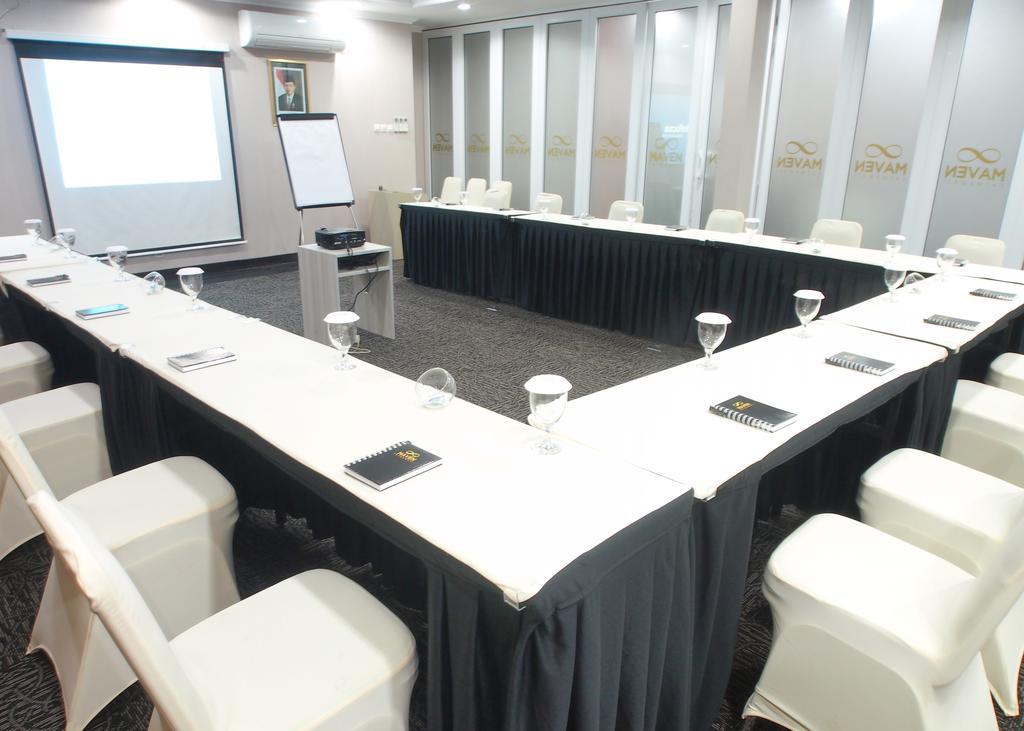Maven Fatmawati Hotel Jakarta Extérieur photo