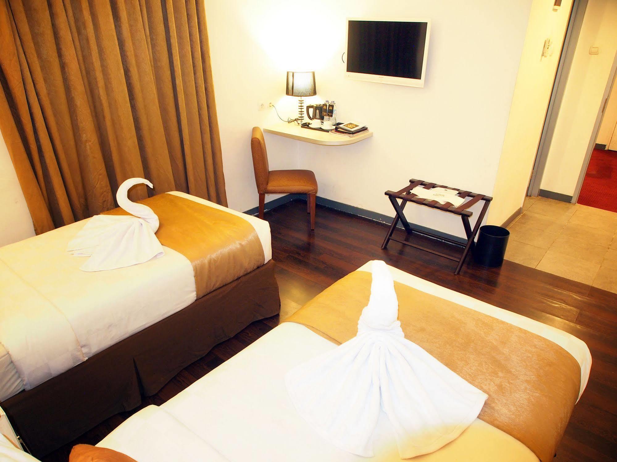 Maven Fatmawati Hotel Jakarta Extérieur photo