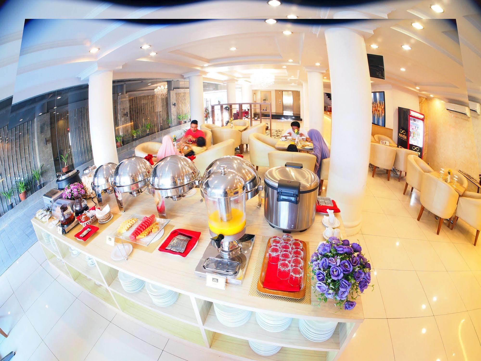 Maven Fatmawati Hotel Jakarta Extérieur photo